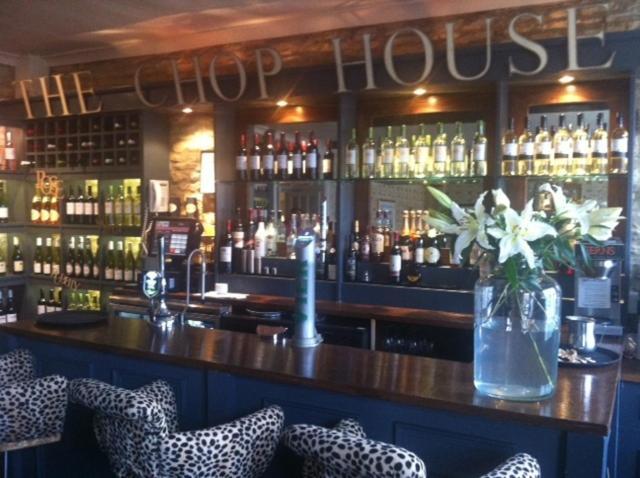 סטואו-און-דה-וולד The Kings Arms Hotel מראה חיצוני תמונה
